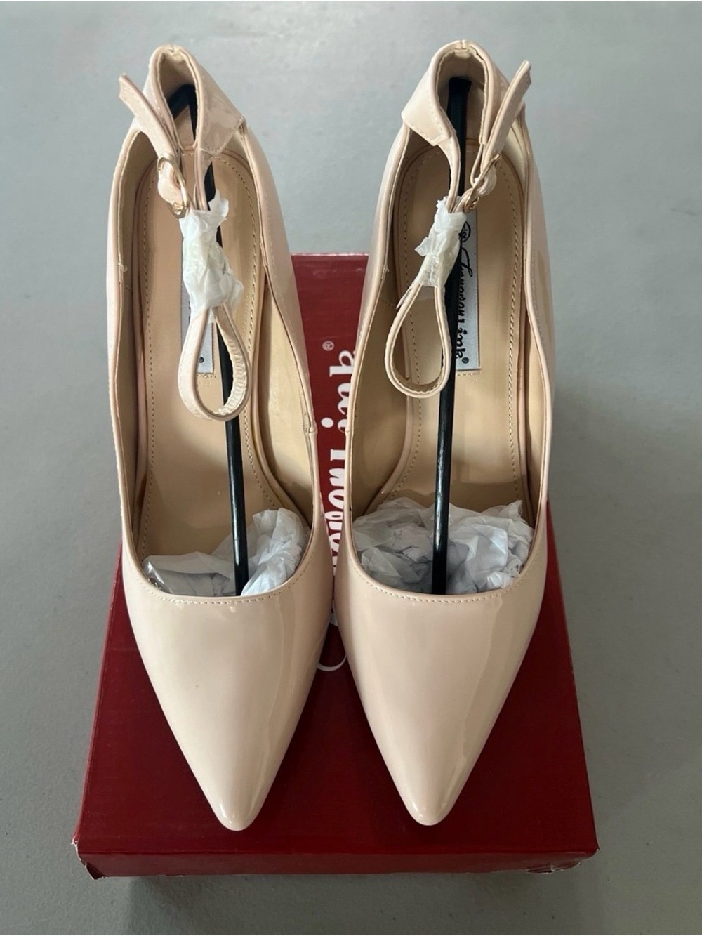 Women’s Heels Shoes Size 8.5